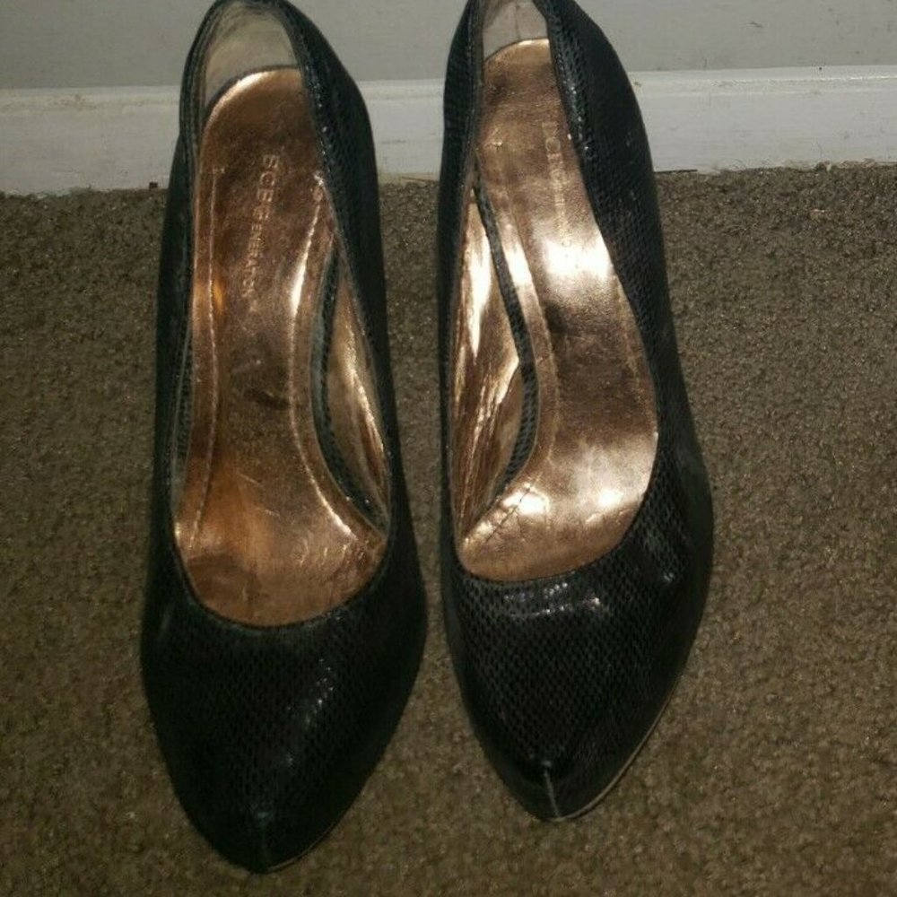 Womens BCBG Black Snake Skin Texture 5 inch Heels